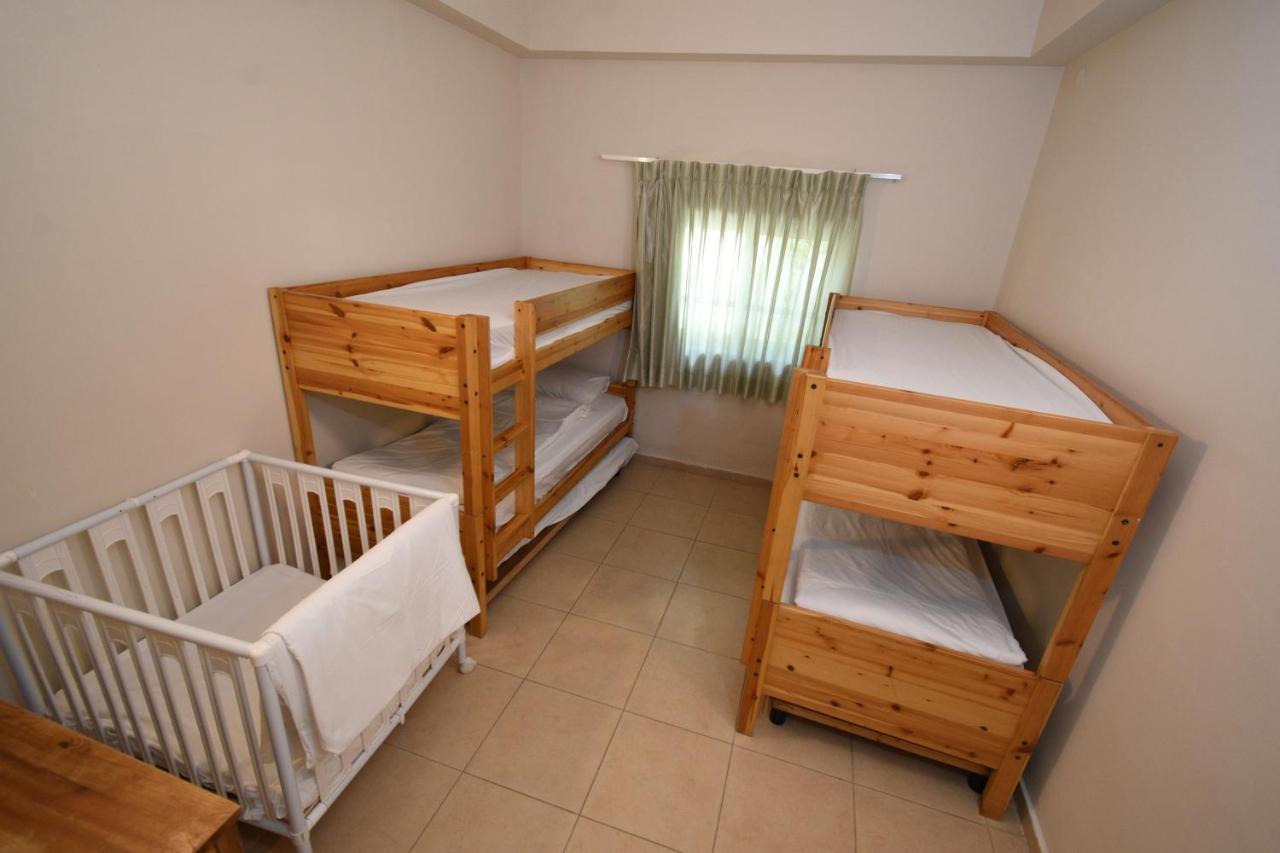 Kibbutz Tiratzvi - Country Lodging Tirat Zevi Buitenkant foto